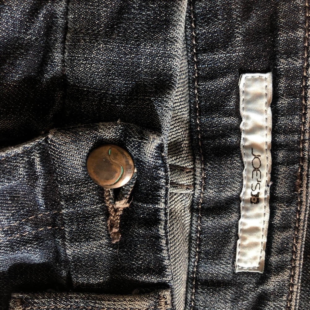 Joe’s Jeans Size 28 fit: Provocateur flared pant - Picture 4 of 8